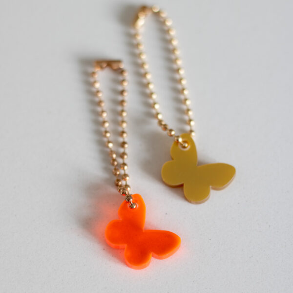 hanger hartje klavertje of vlindertje in goud of fluor oranje lief troostcadeautje voor in de brievenbus