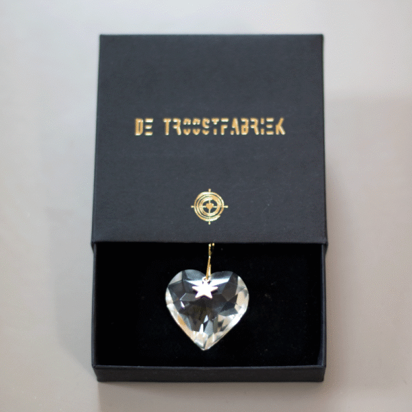 lichtvanger hart in zwart cadeaudoosje lief troostcadeau voor in de brievenbus vang het licht