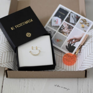 troostpakket smile voor een glimlach op je gezicht in moeilijke tijden troostcadeau door de brievenbus