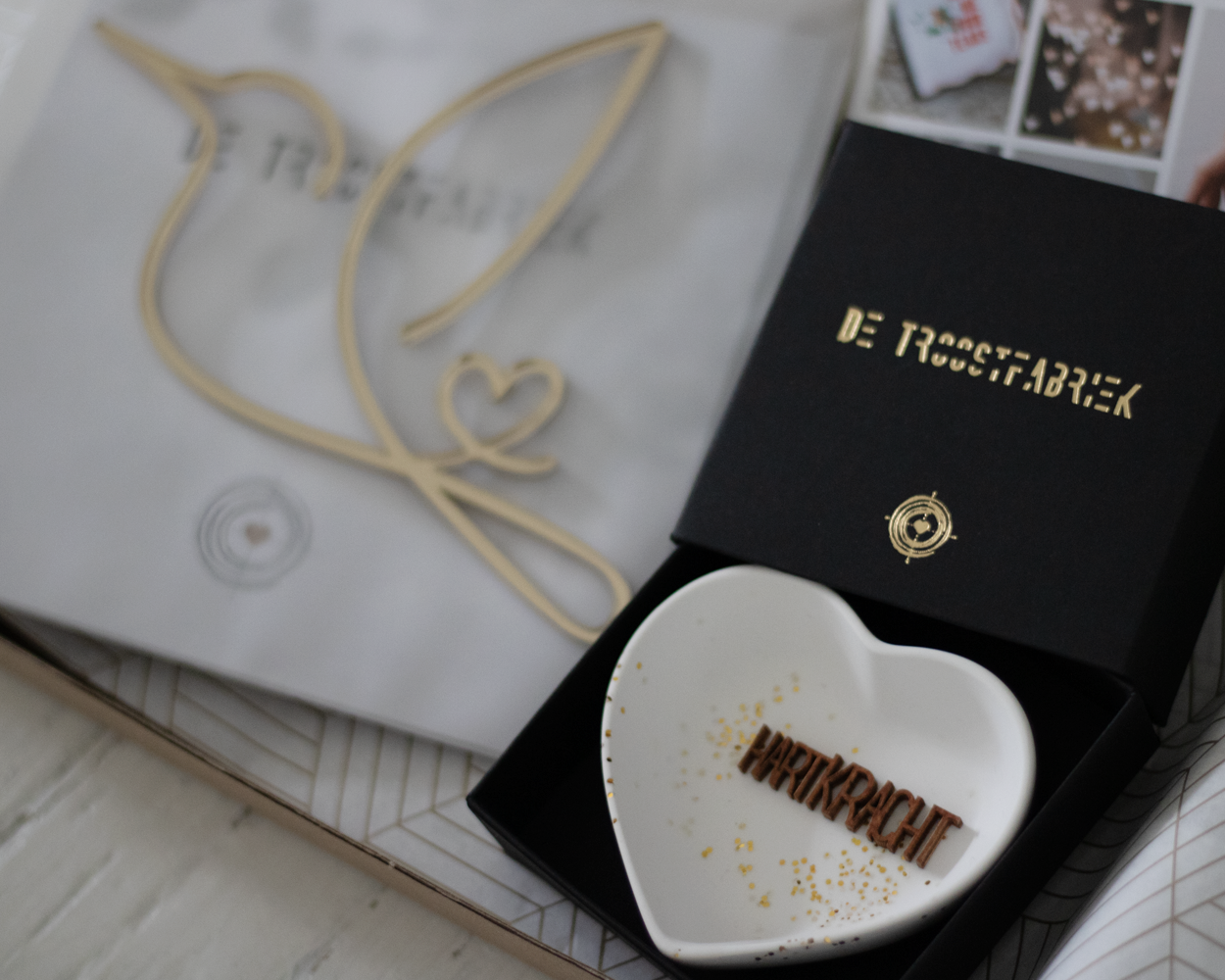 troostpakket hummingbird close up lief, positief en hoopvol troostcadeau voor in de brievenbus